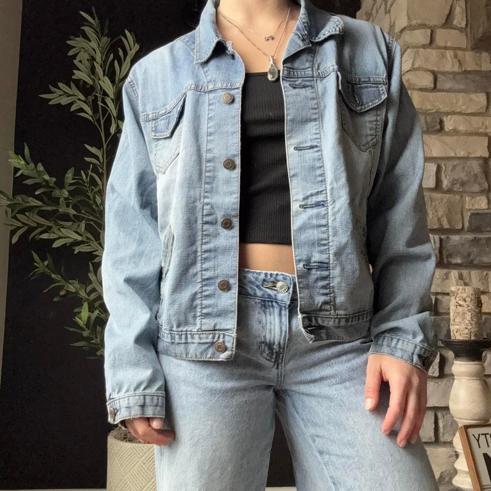 Authentic Levi Strauss Signature Women's Denim Jacket Size Medium